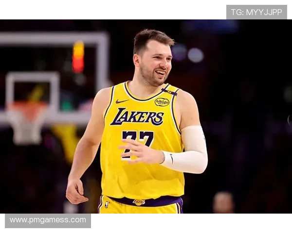 湖人球衣销量创历史新高 商业价值再创新纪录引发全球关注